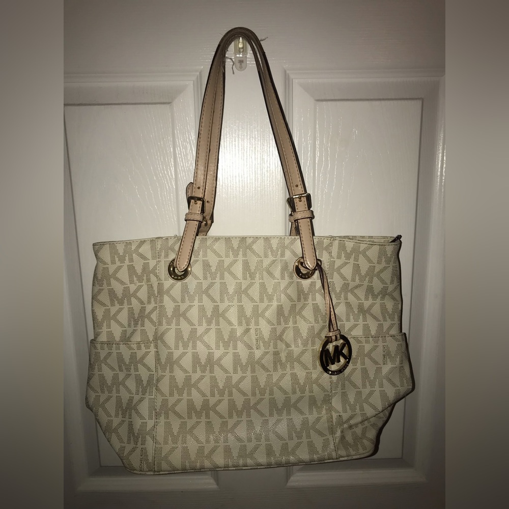 Michael Kors Shoulder Bag